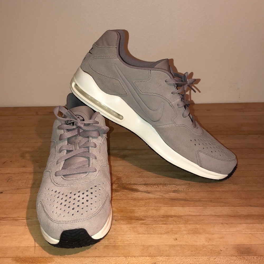 Nike Air Max Guile Premium